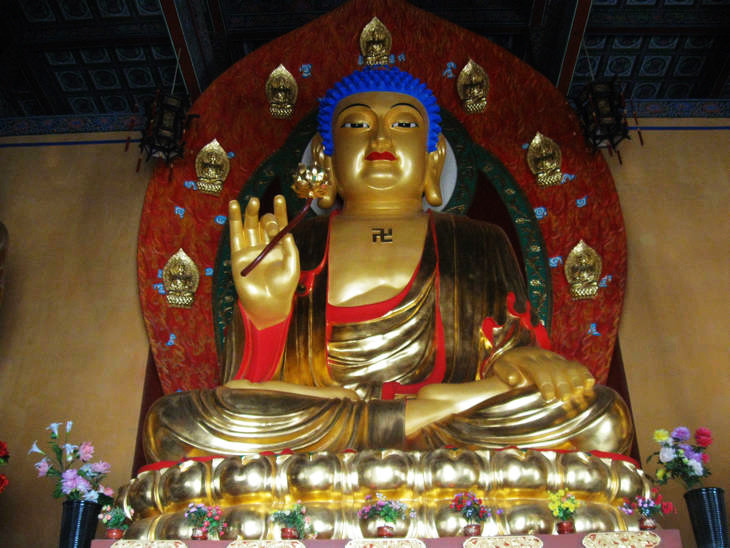 實拍佛都汶上大寶相寺的“悟空佛牙” - 張子涵 - 張子涵的博客