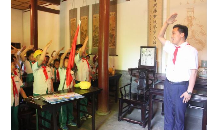 汶上共青團汶上縣委開展“紅領(lǐng)巾相約中國夢——關(guān)注十三五，創(chuàng)造新生活”主題教育實踐 ...