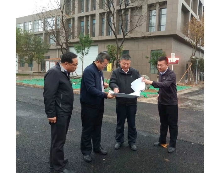 李洪文到中都街道（商貿(mào)物流區(qū)）督導(dǎo)重點(diǎn)項(xiàng)目建設(shè)