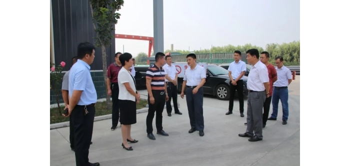 副縣長王洪正一行到康驛鎮(zhèn)督導(dǎo)重點(diǎn)項(xiàng)目建設(shè)情況