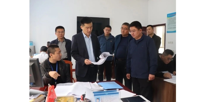 縣委常委、副縣長魏中齊視察汶上縣普查登記工作